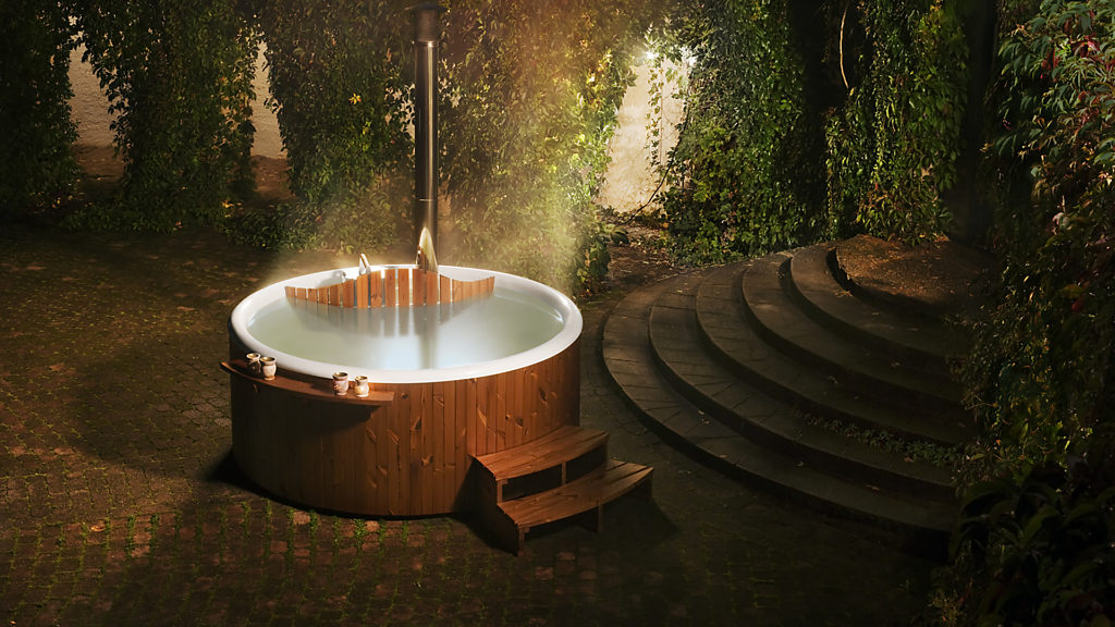 Wooden hot tubs from Skargards 4 person hot tub