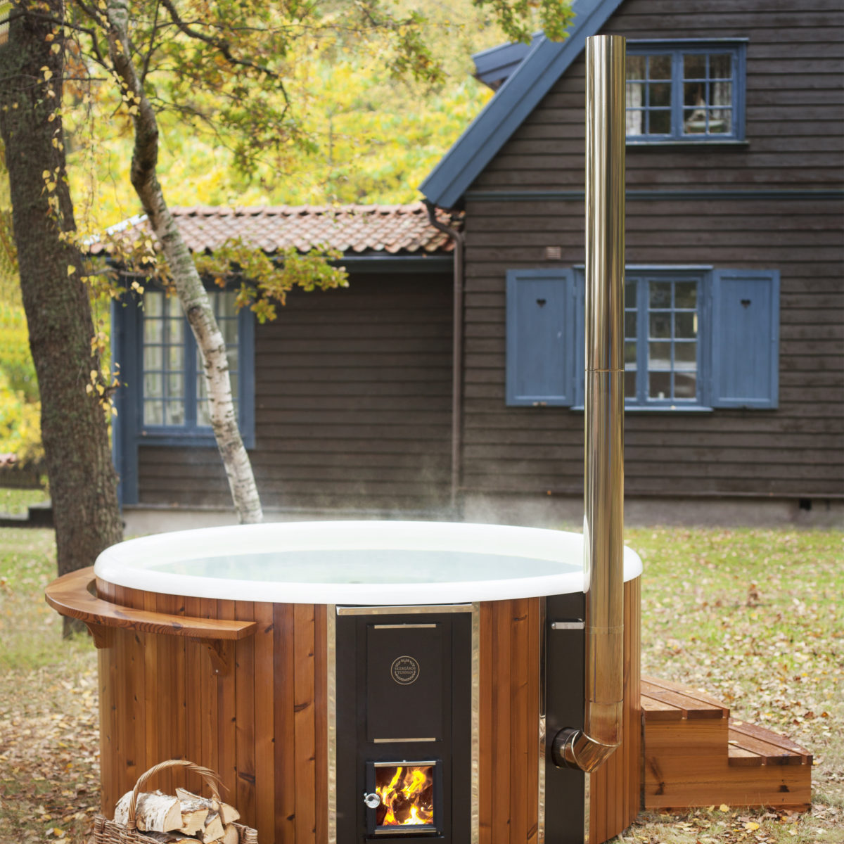Woodfired hot tub from Skargards Swedish hot tubs for sale